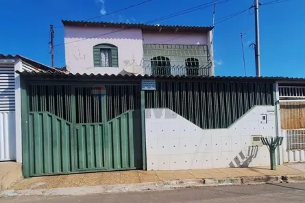 Sobrado com 3 Quartos à venda, 187m² no Recanto das Emas, Brasília