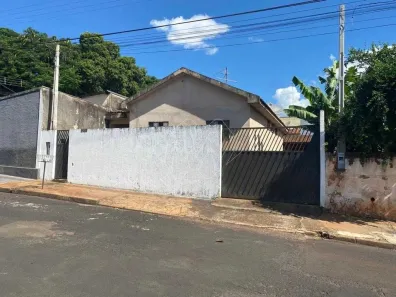 Casa com 3 Quartos à venda, 125m² no Centro, Araraquara