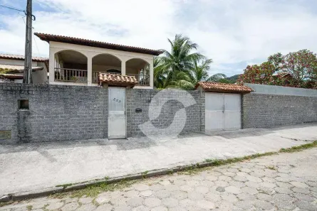 Casa com 4 Quartos à venda, 398m² no Itaipu, Niterói