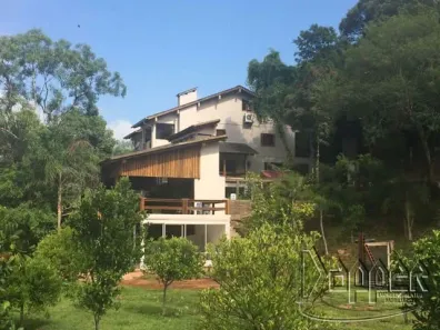 Fazenda/Sítio com 4 Quartos à venda, 530m² no , Portão