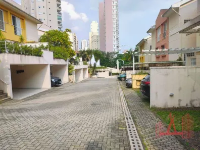 Casa de Condomínio com 2 Quartos para venda ou aluguel, 160m² no Vila Mariana, São Paulo