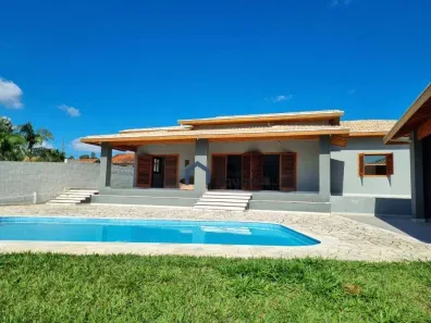 Fazenda/Sítio com 3 Quartos à venda, 300m² no Chácaras Cataguá, Taubaté
