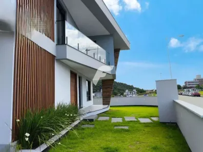 Casa com 3 Quartos à venda, 190m² no Rio Tavares, Florianópolis