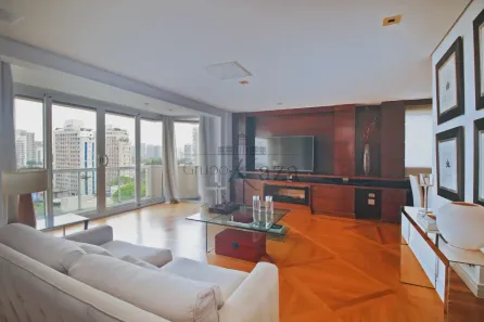 Apartamento com 2 Quartos à venda, 142m² no Vila Uberabinha, São Paulo