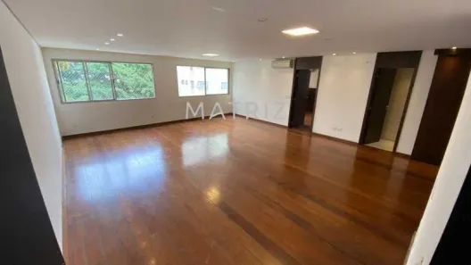 Apartamento com 3 Quartos para alugar, 120m² no Jardim Europa, São Paulo