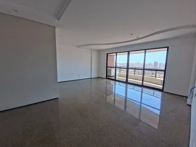 Apartamento com 3 Quartos para alugar, 150m² no Varjota, Fortaleza