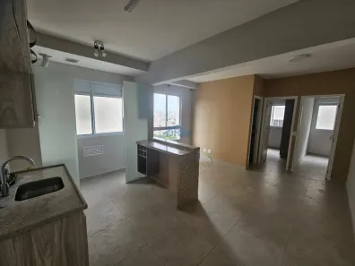 Apartamento com 2 Quartos para alugar, 42m² no Jardim Tupanci, Barueri