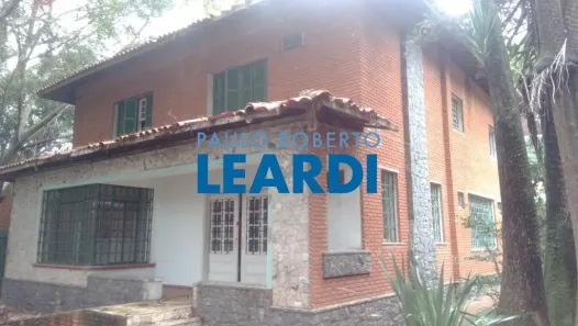 Sobrado com 12 Quartos para venda ou aluguel, 600m² no Santo Amaro, São Paulo