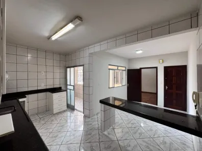 Apartamento com 3 Quartos para alugar, 101m² no Centro, Divinópolis