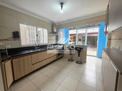 Sobrado com 3 Quartos à venda, 180m² no Jardim Esmeralda, São Paulo