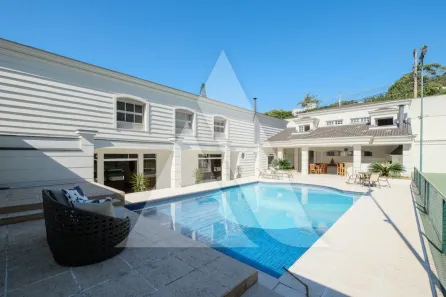 Casa com 4 Quartos à venda, 709m² no Jardim das Bandeiras, São Paulo