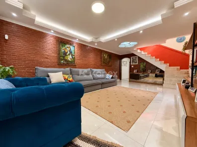 Sobrado com 3 Quartos à venda, 257m² no Vila Paiva, São Paulo