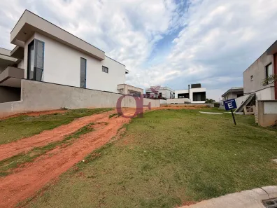 Lote/Terreno à venda, 327m² no Jardim Novo Mundo, Jundiaí