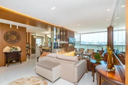 Apartamento com 4 Quartos à venda, 190m² no Pioneiros, Balneário Camboriú