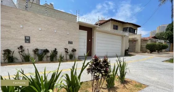 Casa com 4 Quartos à venda, 229m² no Parque Amazônia, Goiânia