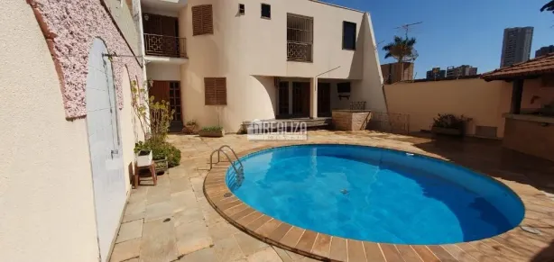 Casa com 4 Quartos à venda, 381m² no Jardim Alexandre Campos, Uberaba