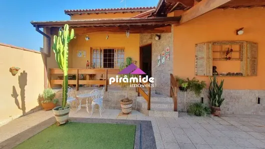 Casa com 3 Quartos à venda, 193m² no Jardim Maria Cândida, Caçapava