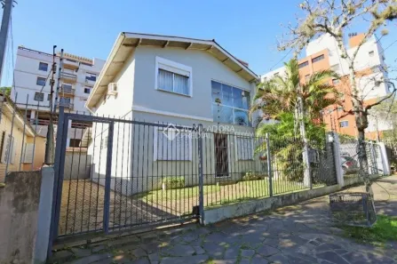 Casa com 3 Quartos à venda, 176m² no Passo da Areia, Porto Alegre