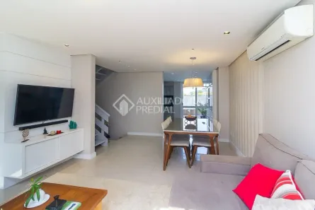 Casa de Condomínio com 3 Quartos à venda, 204m² no Jardim Isabel, Porto Alegre