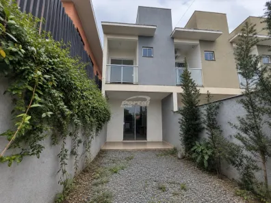 Casa com 2 Quartos para alugar, 69m² no Itacolomi, Balneário Piçarras