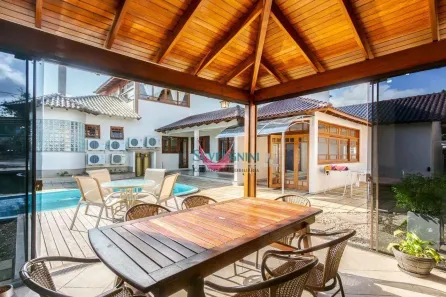 Casa com 4 Quartos à venda, 428m² no Centro, Gravataí