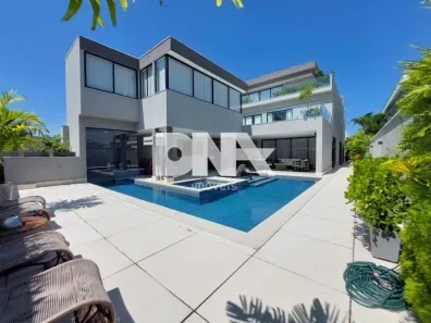 Casa de Condomínio com 7 Quartos à venda, 970m² no Barra da Tijuca, Rio de Janeiro