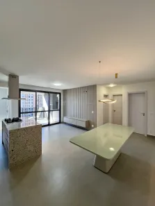 Apartamento com 3 Quartos para alugar, 100m² no Zona 03, Maringá