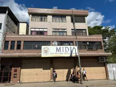 Sala Comercial para alugar, 47m² no Centro, Juiz de Fora