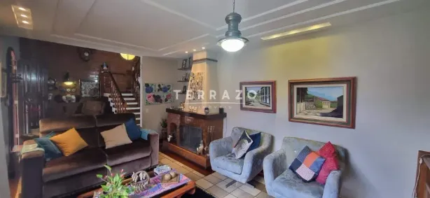 Casa de Condomínio com 3 Quartos à venda, 171m² no Várzea, Teresópolis