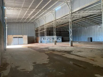Galpão/Depósito/Armazém para alugar, 1200m² no São Jorge, Uberlândia