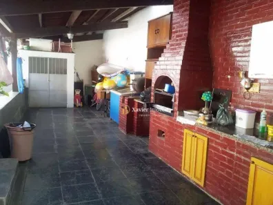 Casa com 5 Quartos à venda, 360m² no Moquetá, Nova Iguaçu