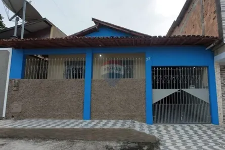 Casa com 4 Quartos à venda, 131m² no Centro, Itamaraju