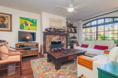 Casa com 3 Quartos à venda, 218m² no Boa Vista, Porto Alegre