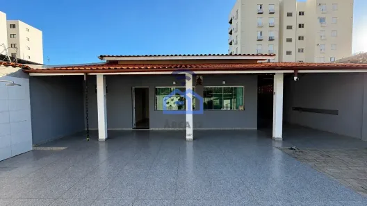 Casa com 4 Quartos para alugar, 172m² no Martim de Sá, Caraguatatuba