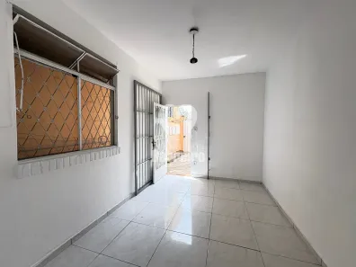 Casa com 3 Quartos para alugar, 110m² no Tirol (Barreiro), Belo Horizonte