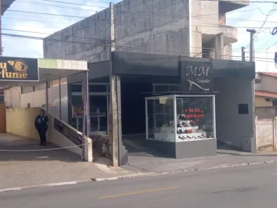 Ponto Comercial à venda, 180m² no Centro, Iperó