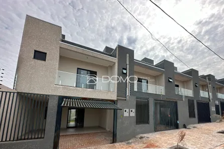 Sobrado com 2 Quartos à venda, 138m² no Esmeralda, Cascavel