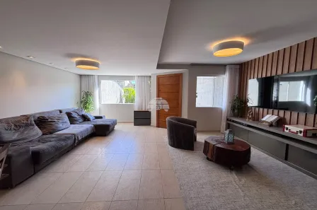 Sobrado com 3 Quartos à venda, 150m² no Abranches, Curitiba