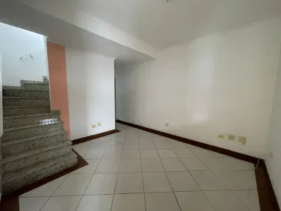 Sobrado com 2 Quartos à venda, 87m² no Guilhermina, Praia Grande