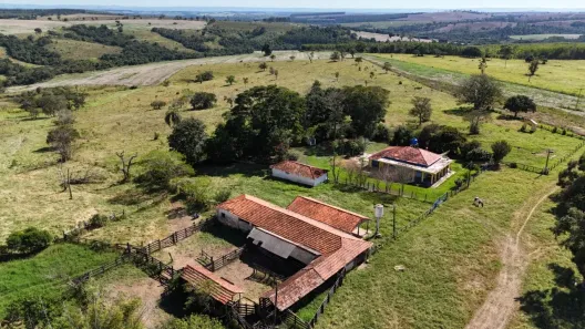 Fazenda/Sítio com 3 Quartos à venda, 3218600m² no , Angatuba