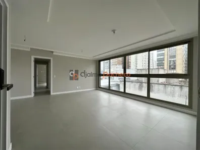 Apartamento com 3 Quartos à venda, 108m² no Centro, Florianópolis