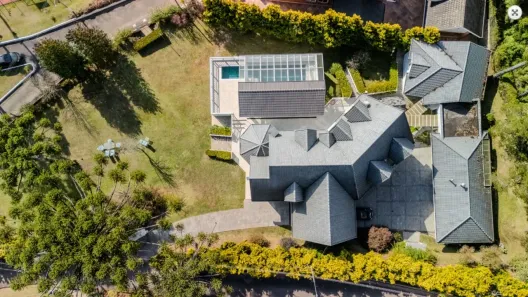 Casa de Condomínio com 6 Quartos à venda, 700m² no Vila Capivari, Campos do Jordão