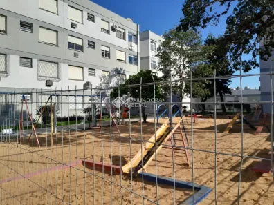 Apartamento com 3 Quartos para alugar, 60m² no Camaquã, Porto Alegre