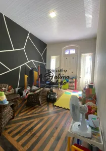 Casa com 3 Quartos para alugar, 285m² no Umarizal, Belém