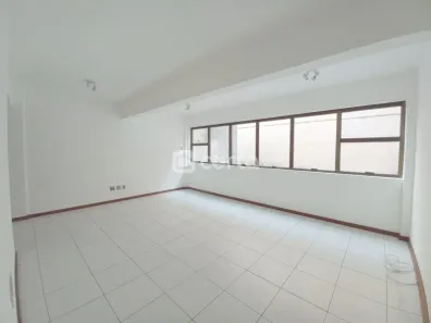 Sala Comercial para alugar, 32m² no Bom Fim, Porto Alegre