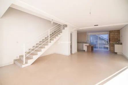 Casa com 3 Quartos para alugar, 450m² no Jardim Itu, Porto Alegre