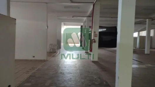 Ponto Comercial com 1 Quarto para alugar, 2900m² no Bom Jesus, Uberlândia