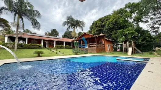 Fazenda/Sítio com 6 Quartos à venda, 2500m² no Dona Catarina, Mairinque