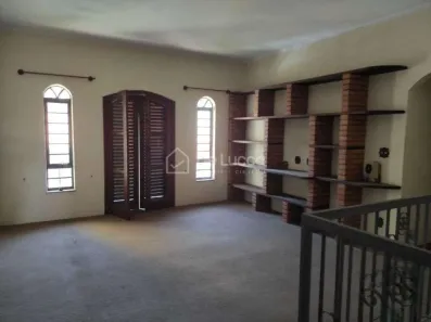 Sobrado com 4 Quartos à venda, 300m² no Vila Clayton, Valinhos