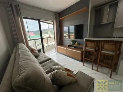 Apartamento com 2 Quartos para alugar, 70m² no Bombas, Bombinhas